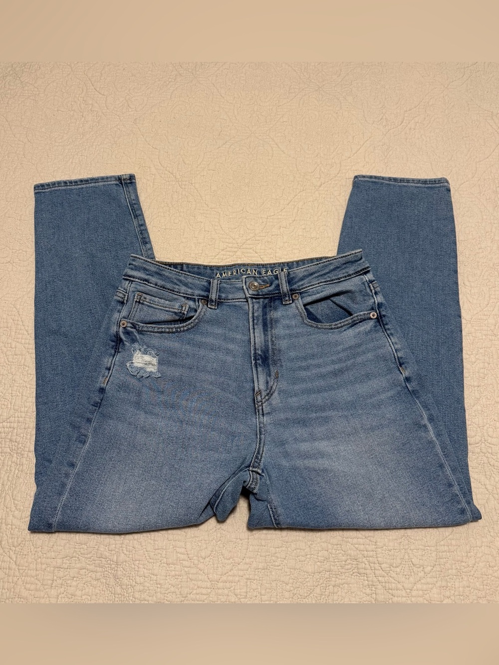 American Eagle Outfitters Medium Blue Mom Jean Size 6 Short - Picture 3 of 8